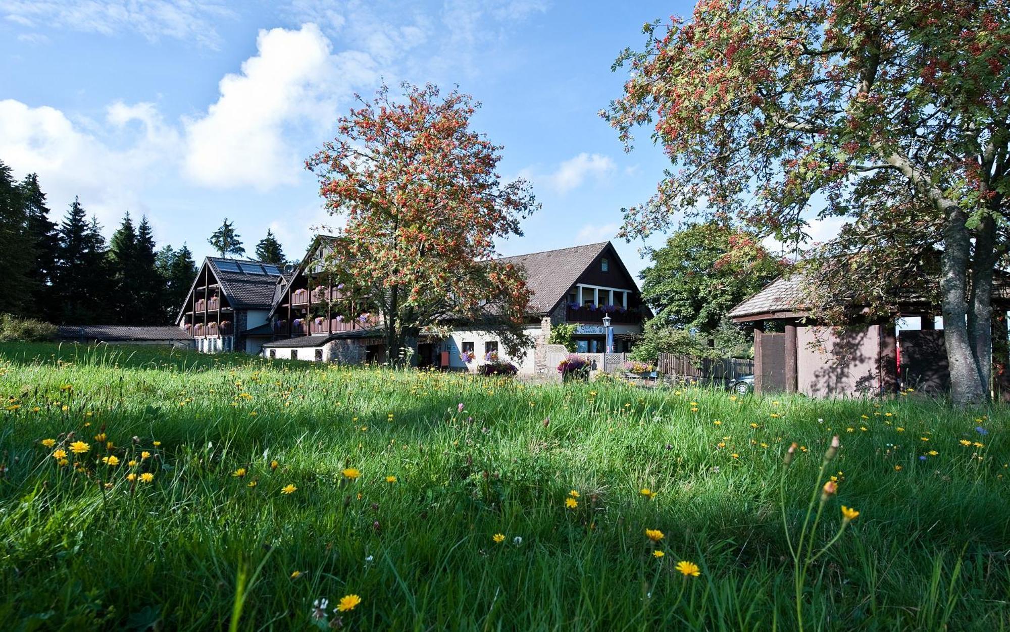 Berggasthof & Hotel Sennhuette Fladungen Buitenkant foto